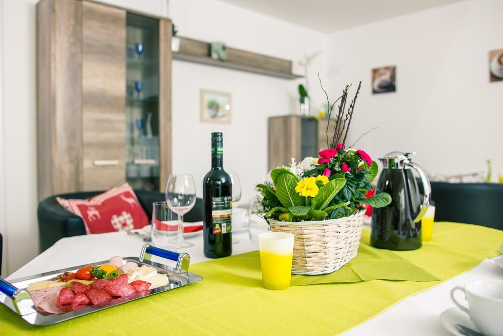 Gaestehaus Nagoldblick Pforzheim Bagian luar foto