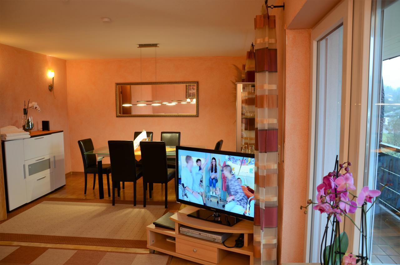 Gaestehaus Nagoldblick Pforzheim Bagian luar foto
